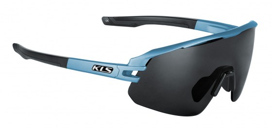 cyclone_half _frame_sky_blue